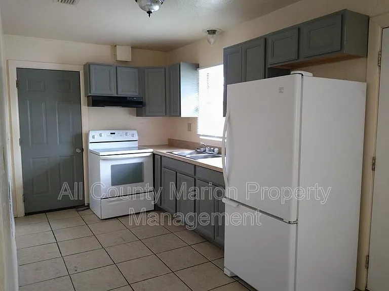 2026 NW 14th St — Photo 3