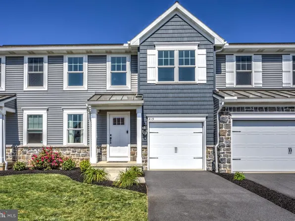 415 Mayapple Dr, Annville, PA 17003