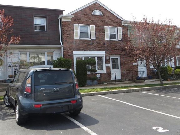 2nd image of 426-3 N Corona Ave