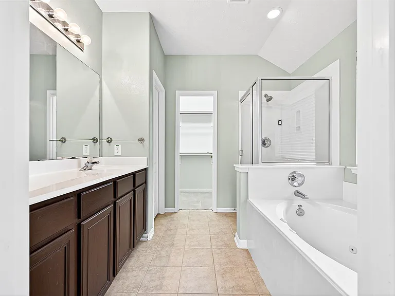 24822 Diamond Run Ct — Photo 37