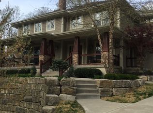 8703 Redbud Ln, Lenexa, KS 66220