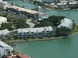 12124 Capri Cir S, Treasure Island, FL 33706