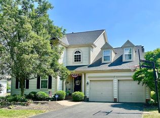 6826 Bishops Wood Rd, New Albany, OH 43054