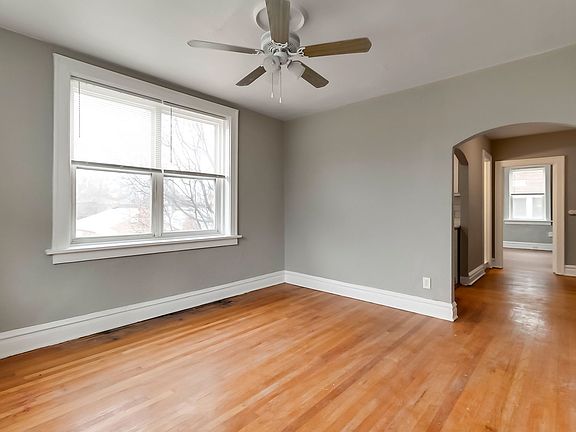 5th image of 3600-08 Hereford St #441FFC072