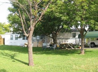 8574 E Ridge Dr, Quinlan, TX 75474