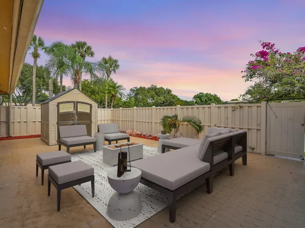 5370 Eagle Lake Drive, Palm Beach Gardens, FL 33418