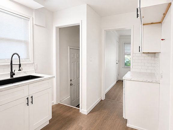 5th image of 11017 Worden St