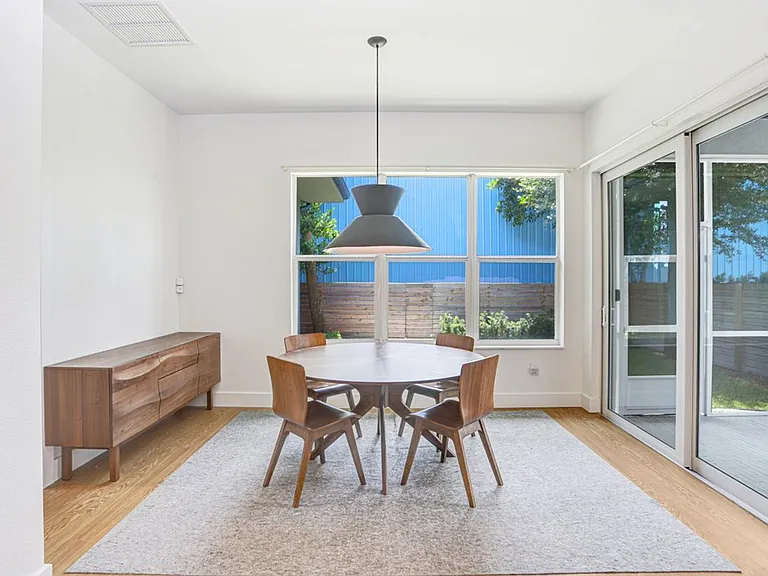 1326 W Fig St — Photo 19