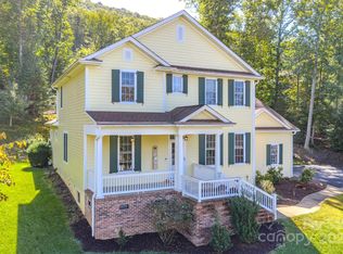 16 La Rue Ct, Candler, NC 28715