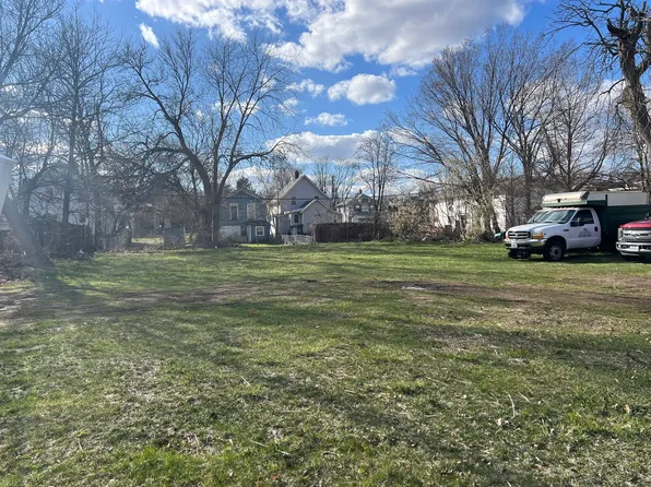 311 N Hickory St, Joliet, IL 60435