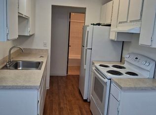 4040 8th Ave NE APT 105, Seattle, WA 98105