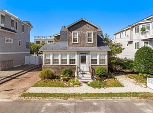 16 N 9th St, Surf City, NJ 08008