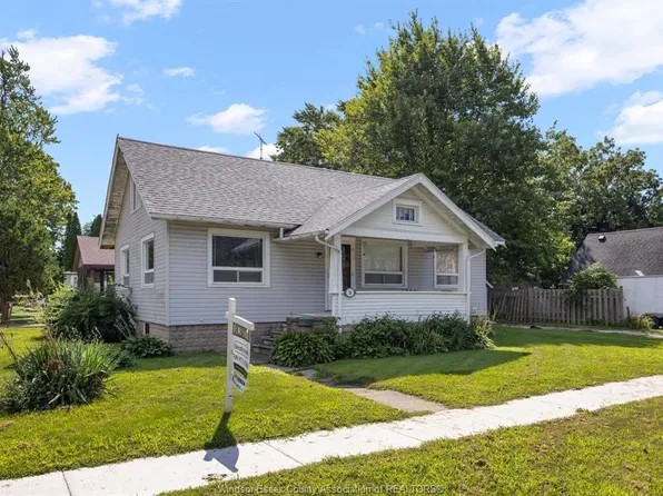 56 Wigle St, Leamington, ON N8H 2S9