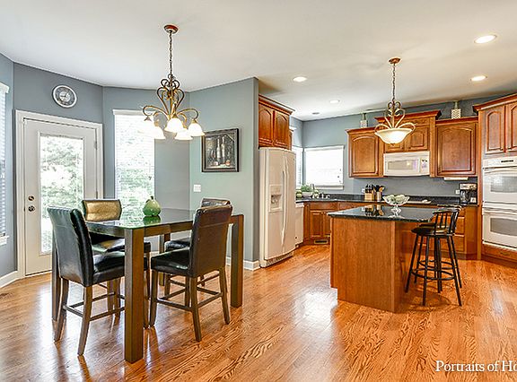 5th image of 26328 W Whispering Woods Ct