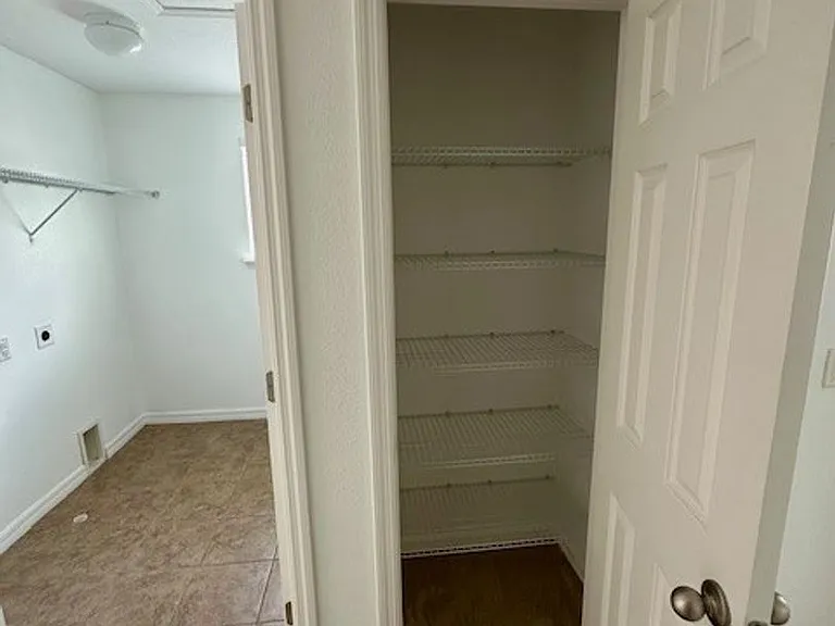8642 Powder Ridge Trl — Photo 26