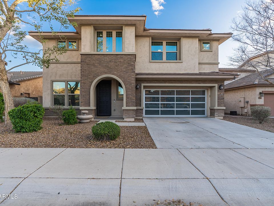 1st image of 1509 E Kingbird Drive