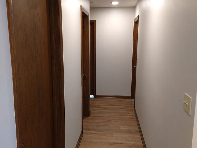 Hallway to bedrooms