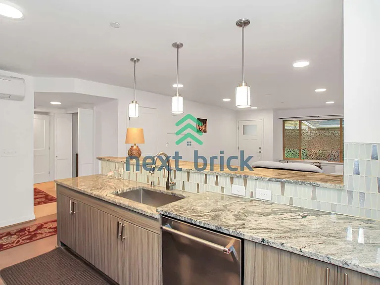 1438 158th Ct NE — Photo 9