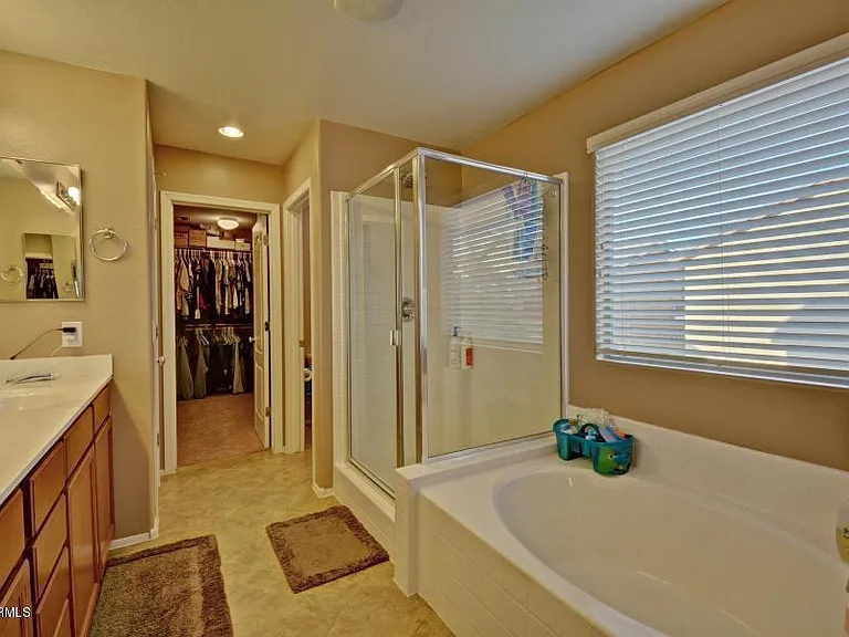 2065 S Martingale Rd — Photo 17