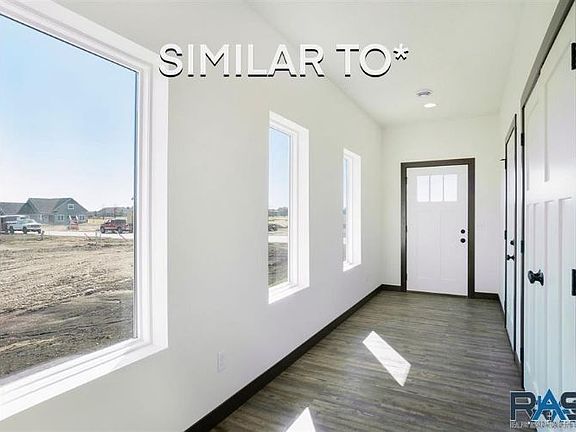 2nd image of 6708 S Laguna Cir