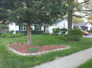 1037 Arnold Ave, Rockford, IL 61108