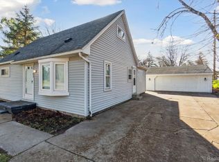36845 Sibley Rd, New Boston, MI 48164