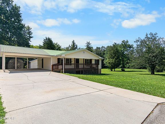2nd image of 106 Balboa Dr