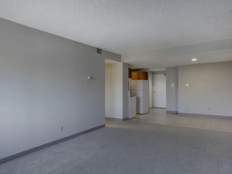 330 25th Ave SW — Photo 54