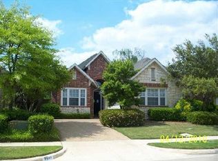 8641 Forest Glenn Dr, Irving, TX 75063