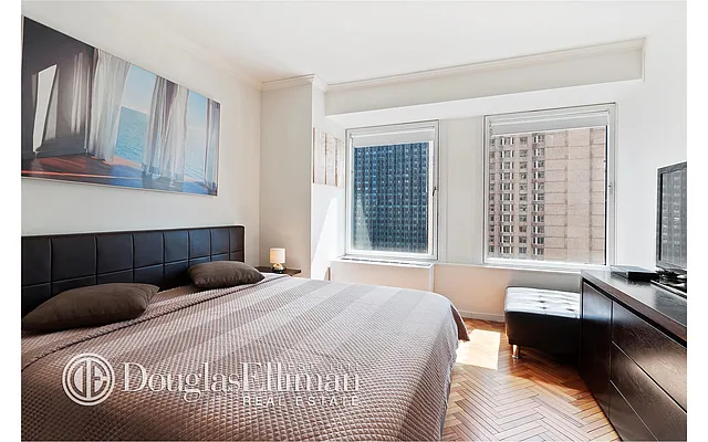 Rented by Douglas Elliman | media 41