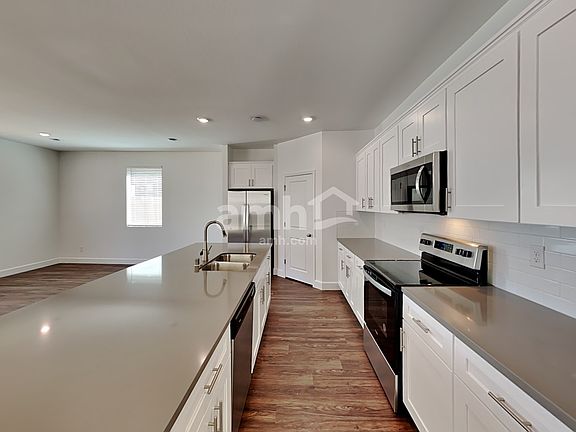 3rd image of 9132 Liberty Cap Ct