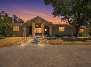 1103 S Willis St, Lampasas, TX 76550
