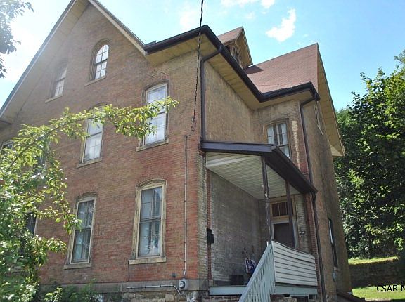 4th image of 423 Woodvale Ave