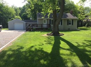 54714 Ridge Rd, New Baltimore, MI 48047