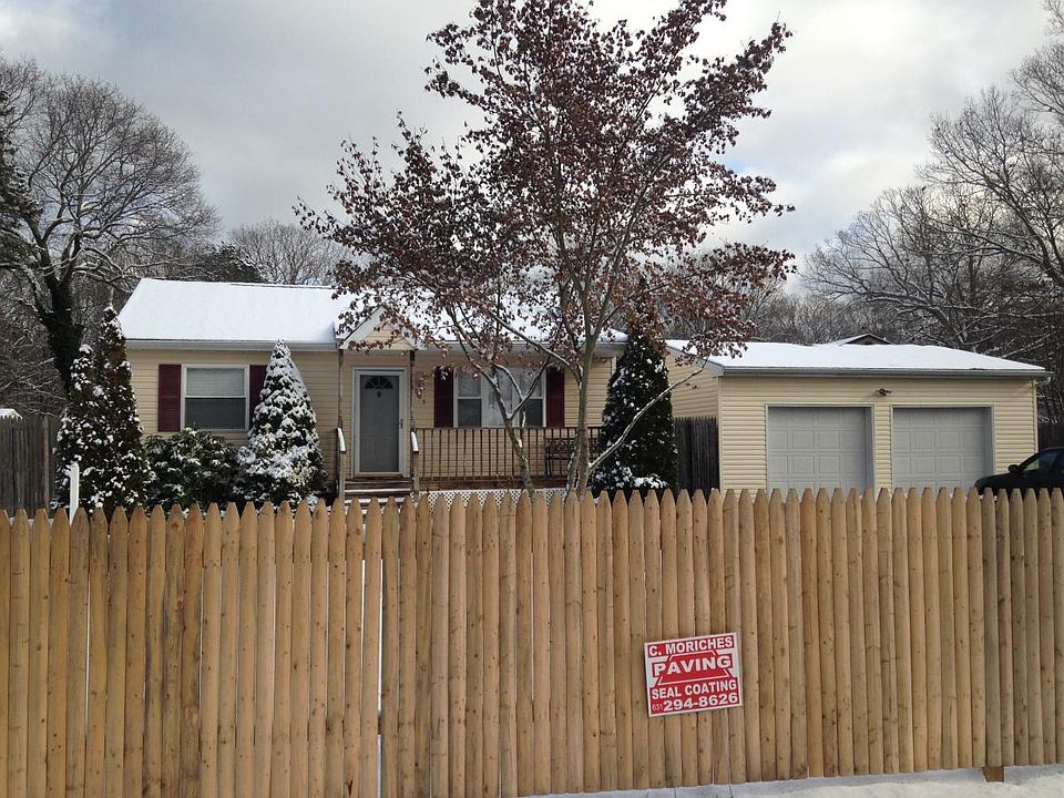 1st image of 205 Woodland Dr