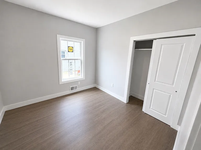 27 Blakely Pl #1 — Photo 5