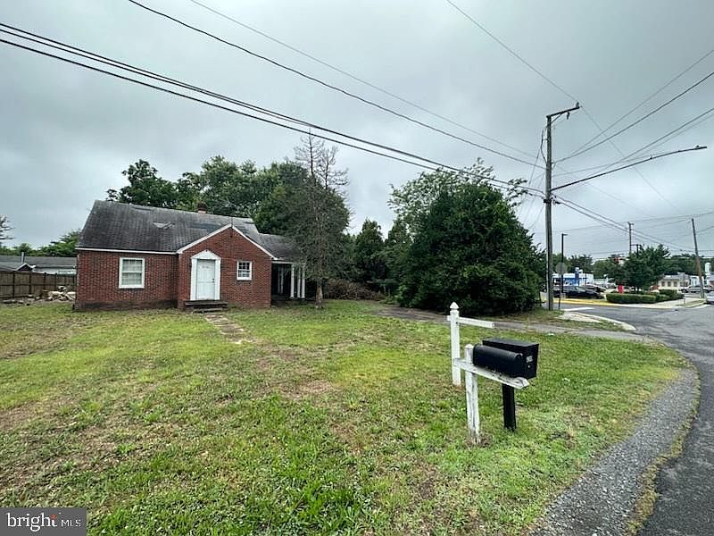 2nd image of 6200 Gum St