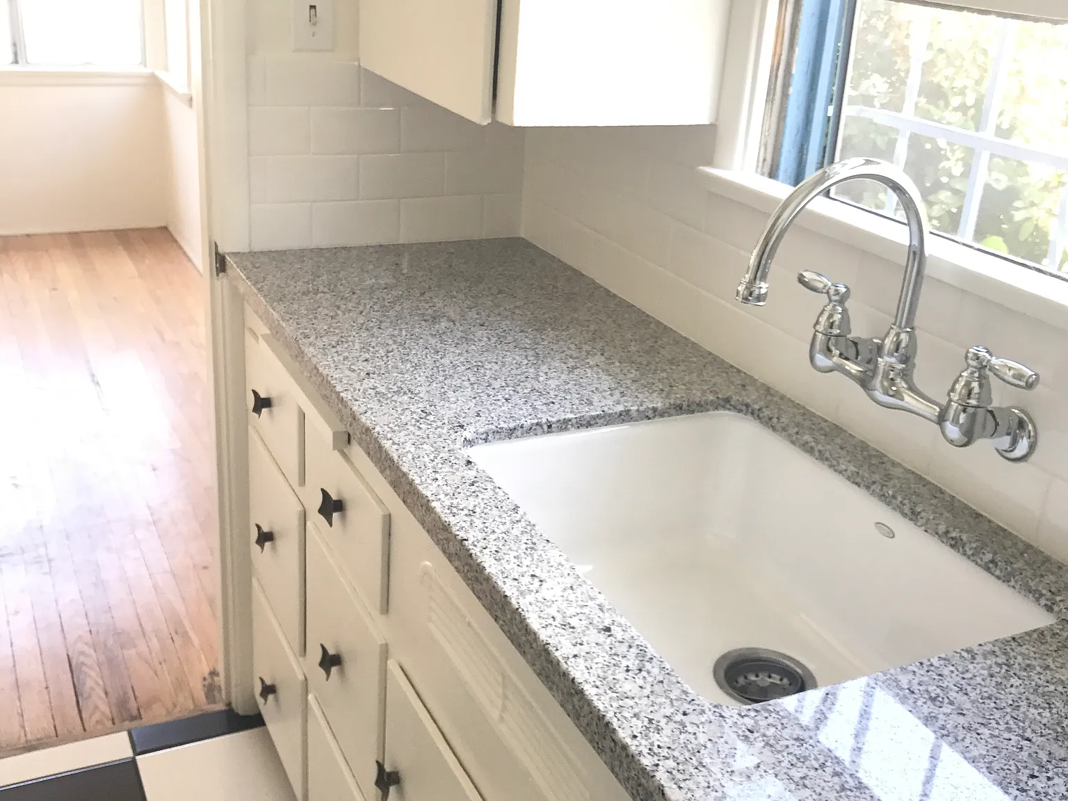 1714 Montana Ave — Photo 3