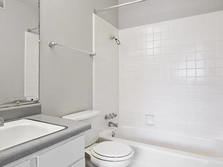 6945 Lone Cir #10 — Photo 11