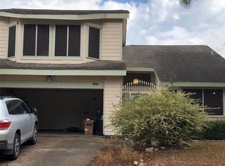 7615 Hollow Glen Ln, Houston, TX 77072