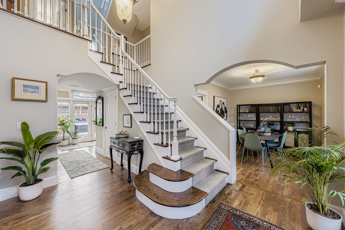 next background image