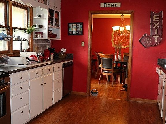 5th image of 119 Pine St