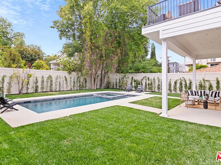 4535 Haskell Ave — Photo 41