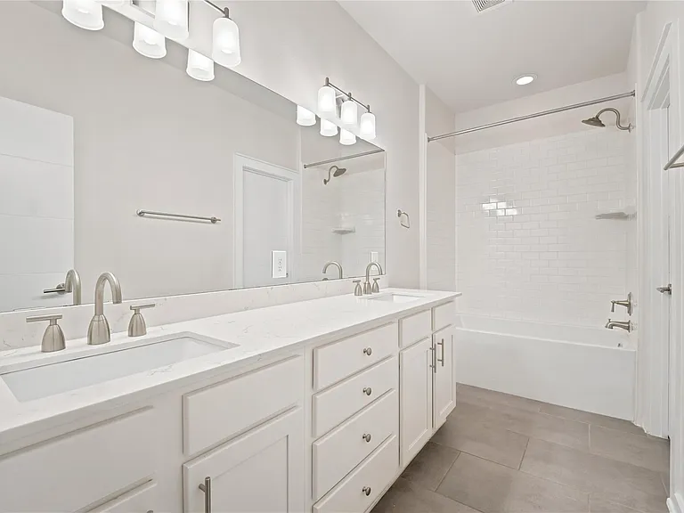 8921 Parker Ranch Cir #B — Photo 14