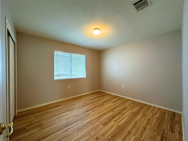7424 Cayenne Ln — Photo 9
