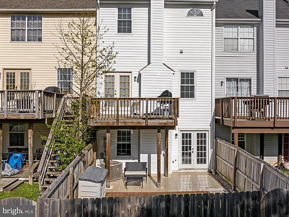3rd image of 407 Ben Neuis Pl