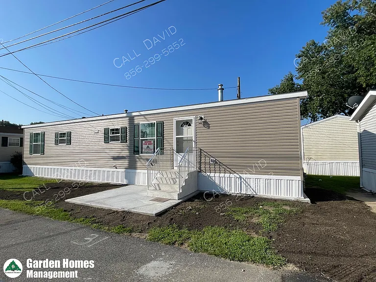291 N Virginia Ave #31 — Photo 10