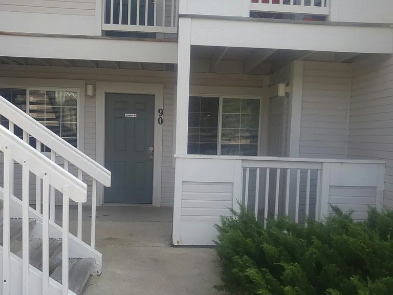 1225 W Prospect Rd #W90 — Photo 1