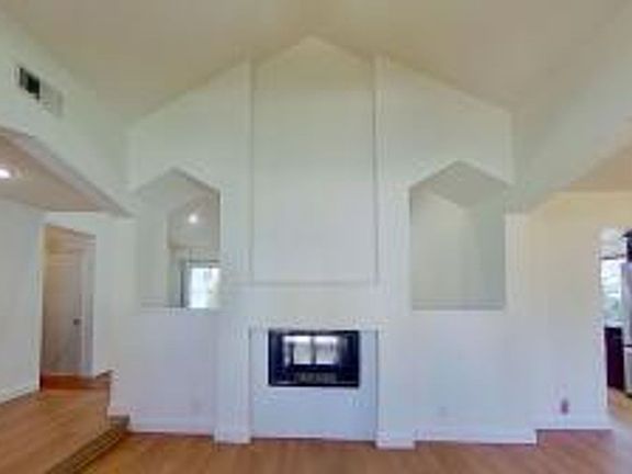 4th image of 3012 Wauneta St