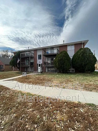3831 S 46th St Photo 1